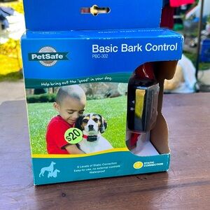 NWT unopened Pet Safe Basic Bark Control collar. For dogs over 8+ lbs.